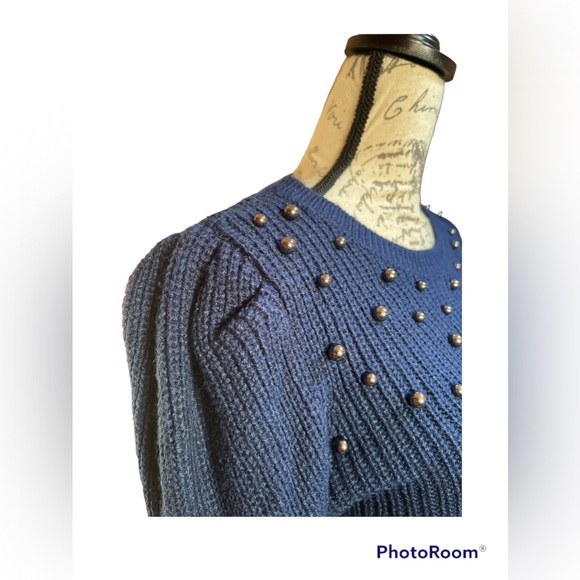 NWT a.n.a a new approach Blue Long Sleeve Pearl Knitted Sweater Small - Picture 3 of 6